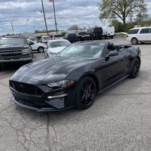 FORD MUSTANG GT PREMIUM - 1
