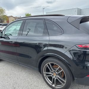 PORSCHE CAYENNE S PLATINUM EDITION - 6