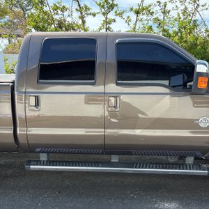 FORD F-250 SUPER DUTY LARIAT - 8