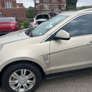 صورة 2 لـ 2011 Cadillac SRX LUXURY COLLECTION
