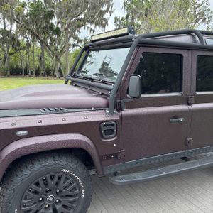 Land Rover Defender Custom - 2