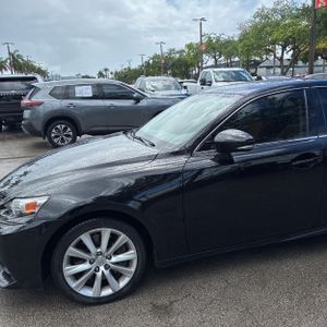 LEXUS IS 200T BASE - 2