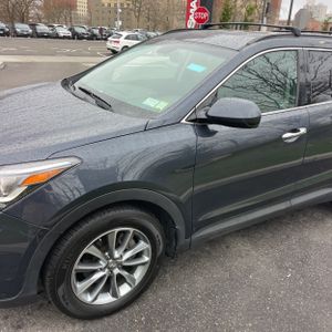 HYUNDAI SANTA FE SE - 2