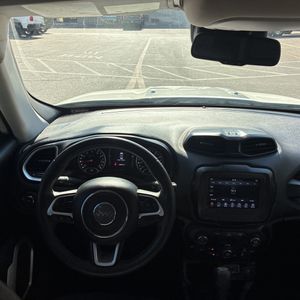 صورة مصغرة 36 لـ 2020 JEEP RENEGADE LATITUDE