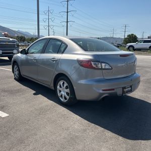 2013 Mazda MAZDA3 I SV 照片 5