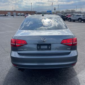 VOLKSWAGEN JETTA SE - 7