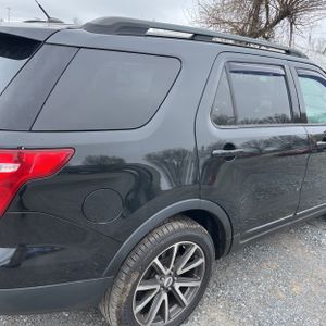 Ford Explorer XLT - 9