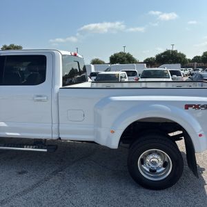 FORD F-350 SUPER DUTY LARIAT - 6