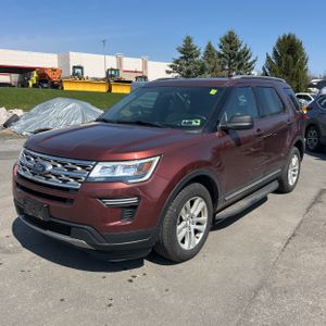 FORD EXPLORER XLT - 1