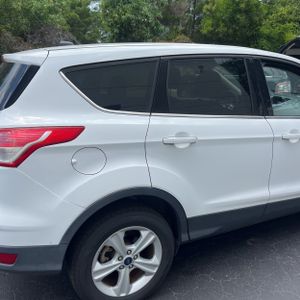 صورة 9 لـ 2016 FORD ESCAPE SE