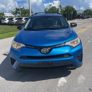 2017 Toyota RAV4 LE 缩略图 14