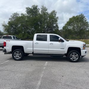 CHEVROLET SILVERADO 2500HD HIGH COUNTRY - 10