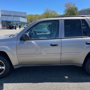 CHEVROLET TRAILBLAZER - 4