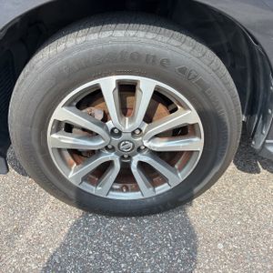 2014 Nissan PATHFINDER S — миниатюра 17