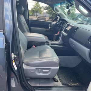 2010 Toyota TUNDRA LIMITED 缩略图 33