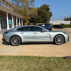 PORSCHE PANAMERA - 10