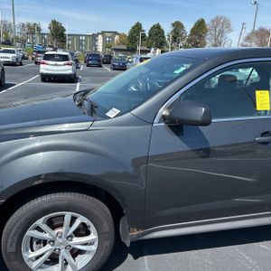 CHEVROLET EQUINOX LS - 2