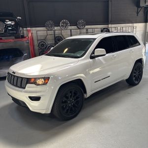JEEP GRAND CHEROKEE - 1