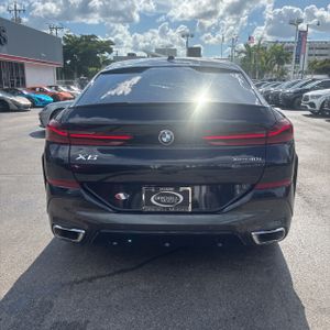 2025 BMW X6 XDRIVE40I 照片 7
