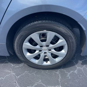 2024 Toyota COROLLA LE 缩略图 18
