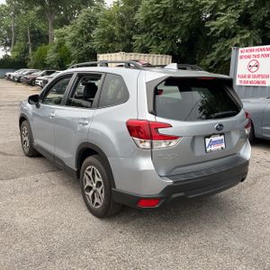 صورة 5 لـ 2022 Subaru FORESTER PREMIUM