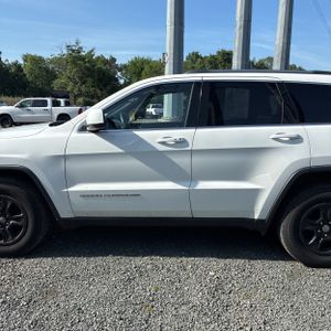2015 JEEP GRAND CHEROKEE LAREDO — фото 4