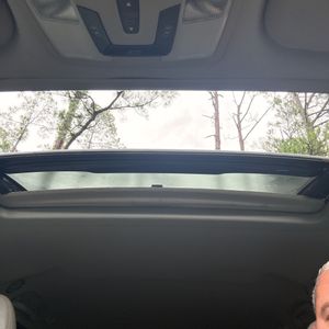 2015 Toyota SIENNA XLE 8-PASSENGER thumbnail 36