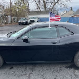 DODGE CHALLENGER SXT - 4