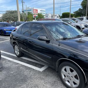 NISSAN SENTRA 1.8S - 10