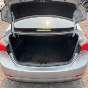 صورة مصغرة 40 لـ 2016 Hyundai ELANTRA SE