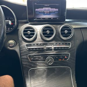 2015 Mercedes-BENZ C-CLASS thumbnail 38