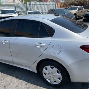 KIA RIO S - 6