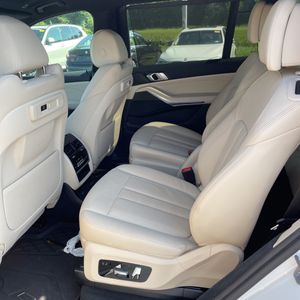 صورة مصغرة 33 لـ 2022 BMW X7 XDRIVE40I