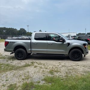صورة 10 لـ 2024 FORD F-150 XLT