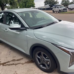 2025 KIA K4 LXS — миниатюра 13