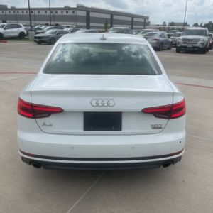 AUDI A4 2.0T PREMIUM - 7