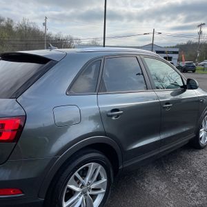 AUDI Q3 2.0T PREMIUM - 9
