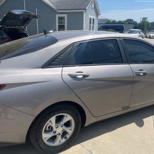 HYUNDAI ELANTRA SE - 9