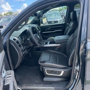 2026 RAM 1500 LARAMIE CREW CAB 4X4 5'7" BOX — миниатюра 31