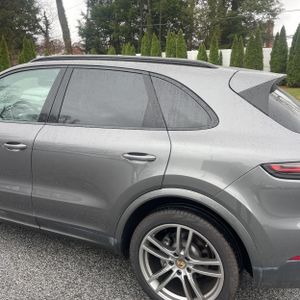 PORSCHE CAYENNE S - 6