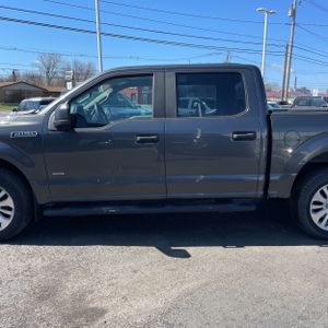 FORD F-150 XL - 4
