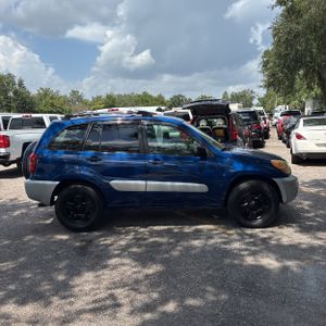 2005 Toyota RAV4 BASE — фото 10
