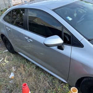 صورة 9 لـ 2021 Toyota COROLLA LE