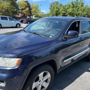 صورة 2 لـ 2013 JEEP GRAND CHEROKEE LAREDO