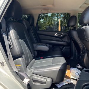 2015 Nissan PATHFINDER SL 照片 35