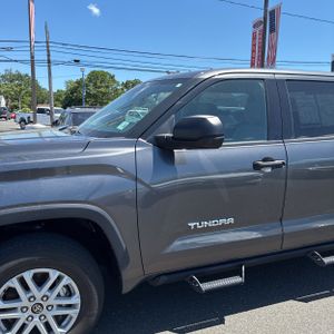صورة 2 لـ 2023 Toyota TUNDRA SR5