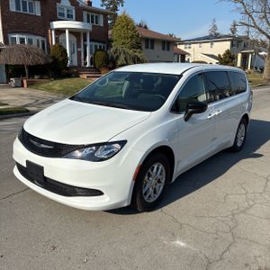 CHRYSLER VOYAGER LX - 1