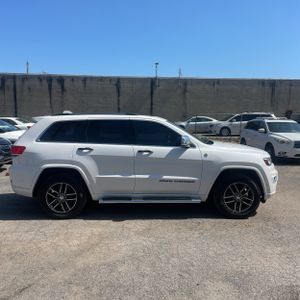 JEEP GRAND CHEROKEE OVERLAND - 10