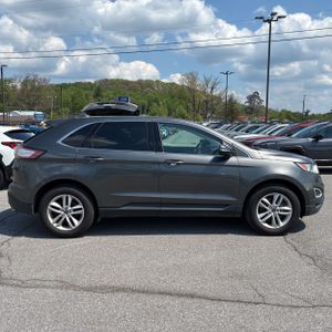 FORD EDGE SEL - 10