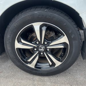 صورة مصغرة 18 لـ 2019 Honda CIVIC LX